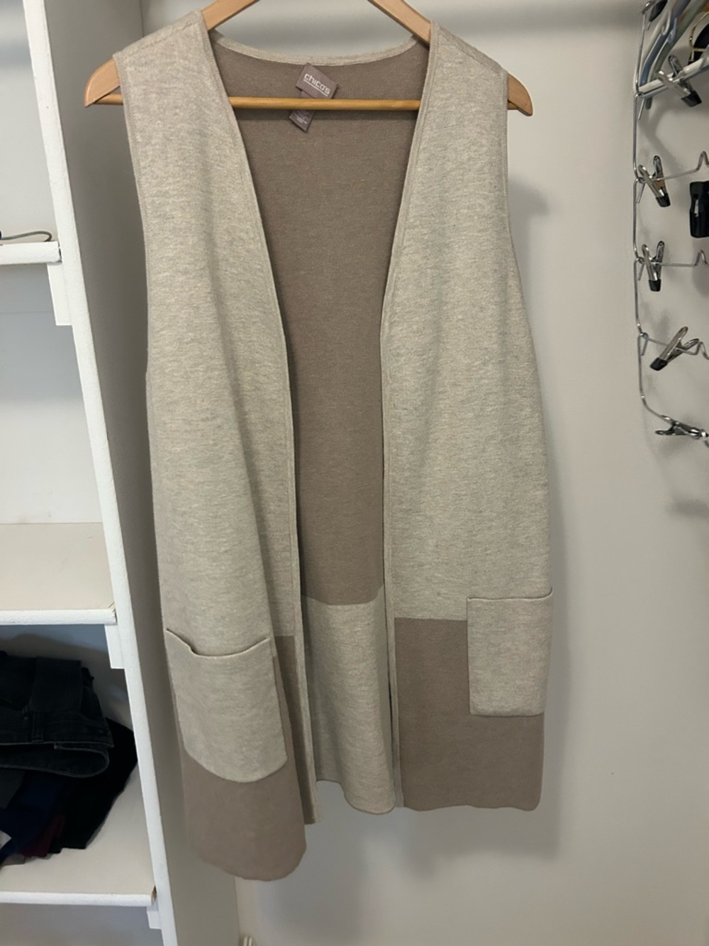 Chico's Size 2 Duster Two-Tone Sleeveless Knit Vest in Beige and Taupe